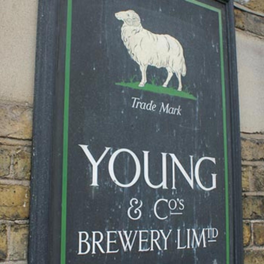 Young’s & Co Ram Brewery — старейшая действующая пивоварня Англии. Основана она в далеком 1675 году Рэмом Бревери