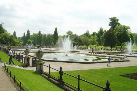 К слову, название «Гайд-парк» происходит от старинной английской меры площади
