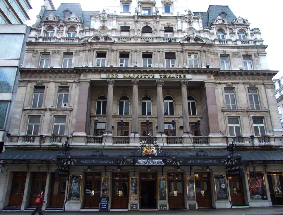 Сегодня театр Ее Величества входит в число самых посещаемых культурных достопримечательностей Лондона.