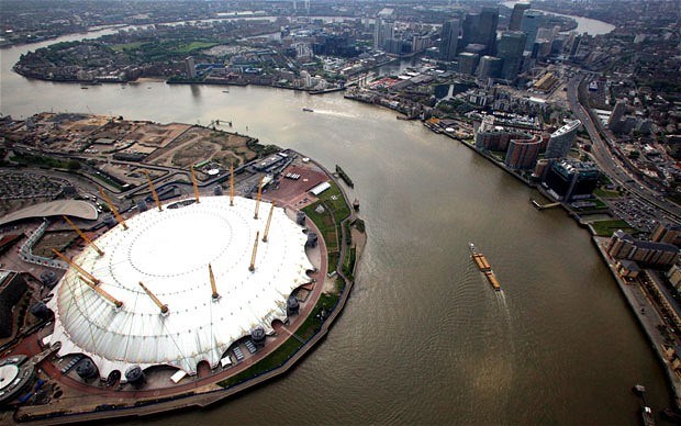 В Millennium Dome, как и планировалось изначально, прошла самая роскошная встреча нового тысячелетия. 