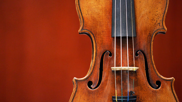 Сегодня было объявлено, что с помощью сотрудничества правоохранительных органов разных стран была найдена скрипка Страдивари стоимостью 1,2 млн. фунтов, похищенная у известного музыканта