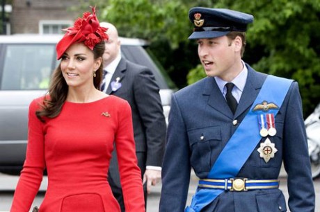 Принц Уильям покидает Королевские военно-воздушные силы Великобритании после более семи лет службы. 