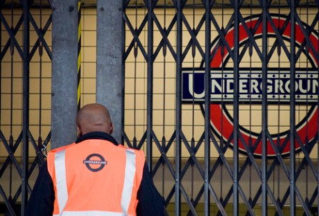 “Будьте бдительны!” забастовка работников метро приведёт к нарушениям в его работе