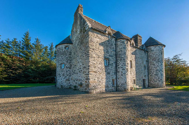 Собственный шотландский замок по цене однокомнатной квартиры в Лондоне 