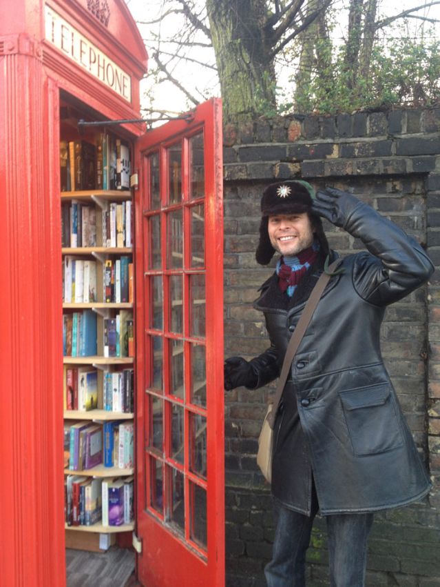 В Лондоне появилась телефонная будка, в которой нельзя разговаривать