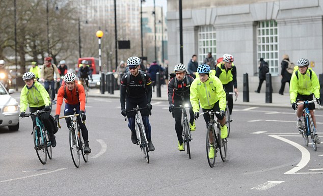В Великобритании появятся велосипедные улицы