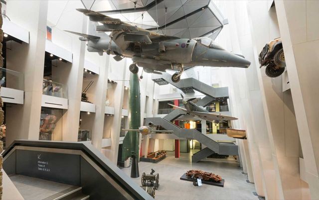 Норман Фостер завершил реконструкцию Имперского военного музея в Лондоне