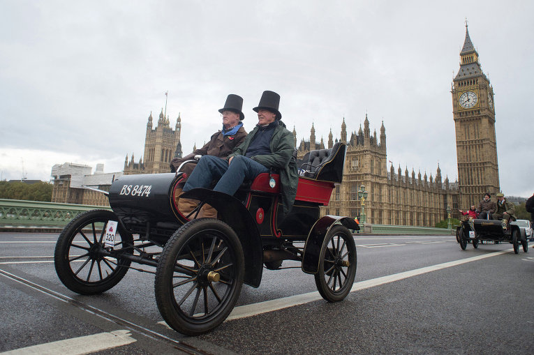 В Лондоне состоялся парад ретроавтомобилей