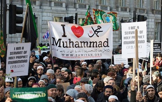 Лондон: Мусульмане провели мирную акцию протеста